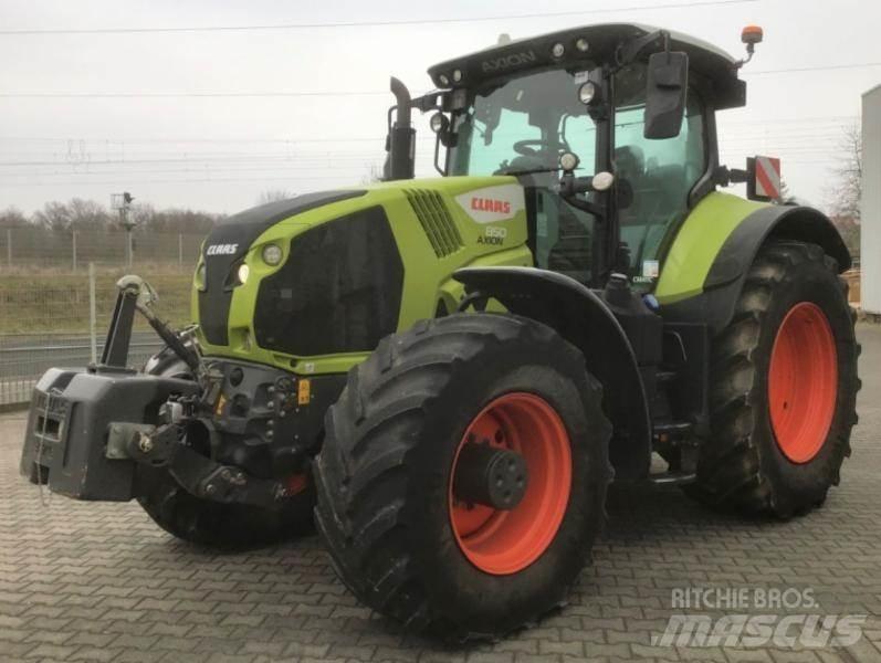 CLAAS AXION 850 Trattori