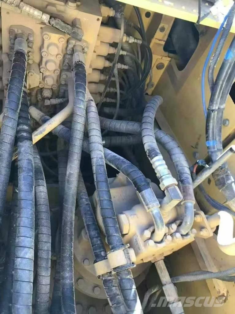 Komatsu PC 210 Escavatori cingolati