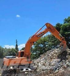 Doosan DX210WA Escavatori gommati