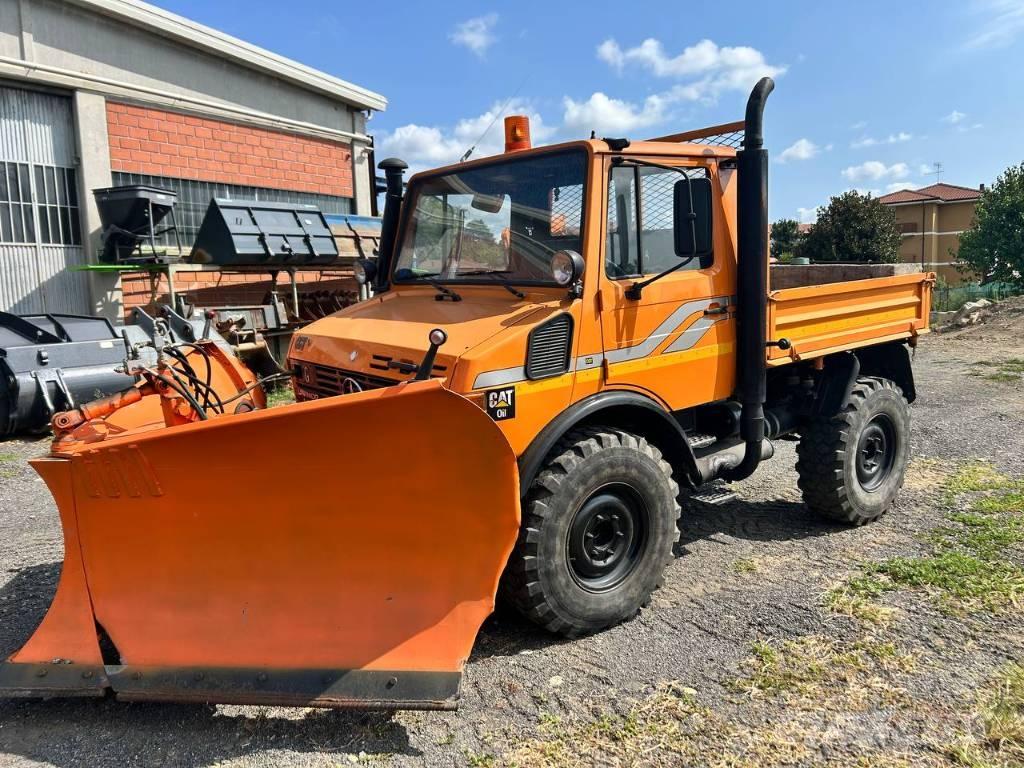 Mercedes-Benz unimog Camion cassonati