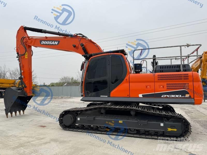 Doosan DX 300 LC-9C Escavatori cingolati