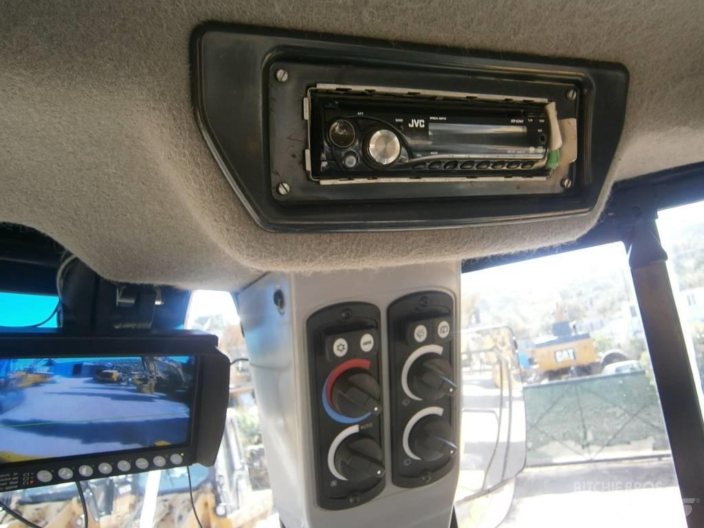 CAT 972 K Pale gommate
