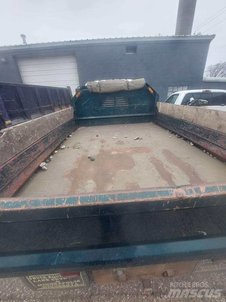 International 4200 Camion ribaltabili