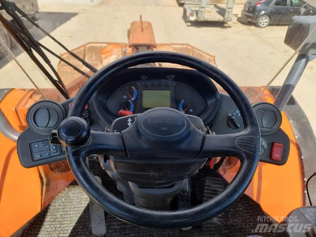 Hitachi ZW 220 Pale gommate