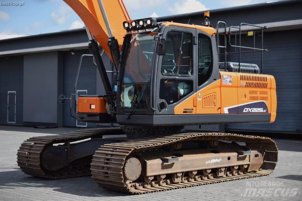 Doosan DX 225 LC-5 Escavatori cingolati
