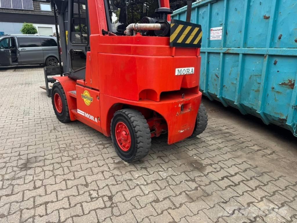 Mora M 85 C Carrelli elevatori diesel