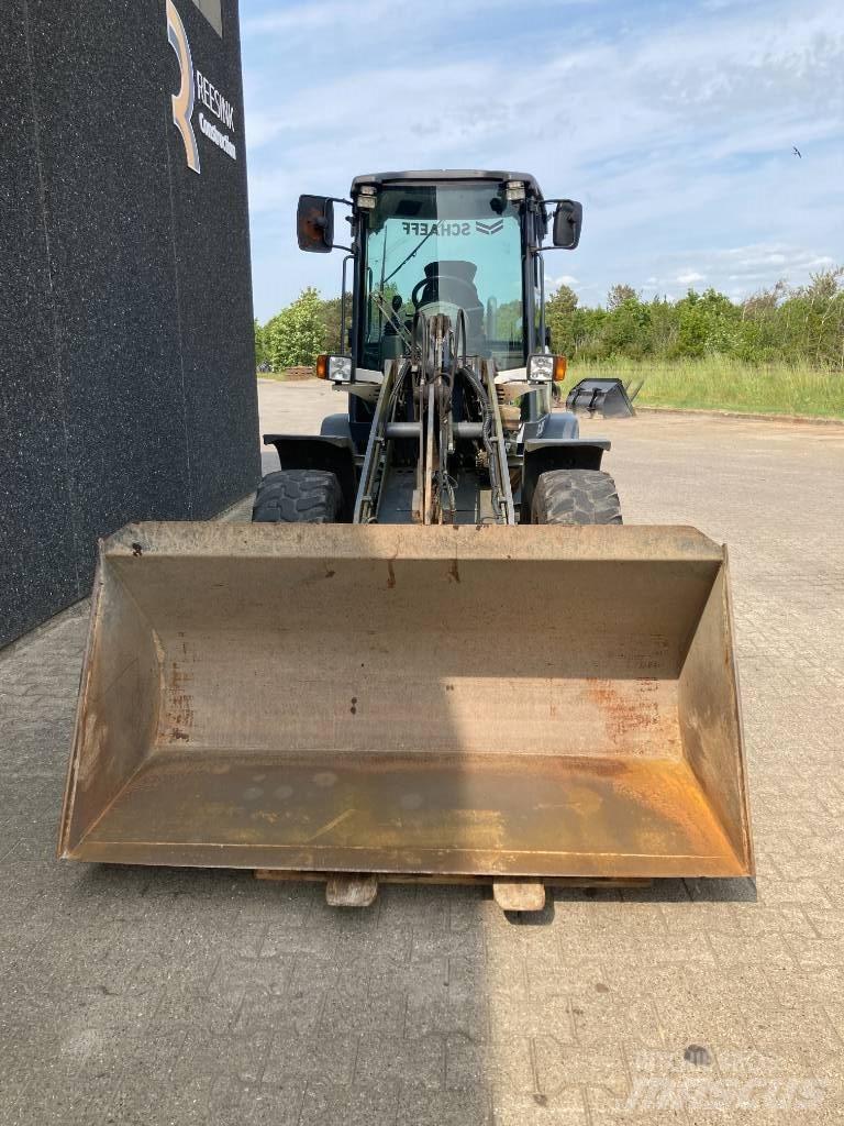 Schaeff TL 80 Mini pale