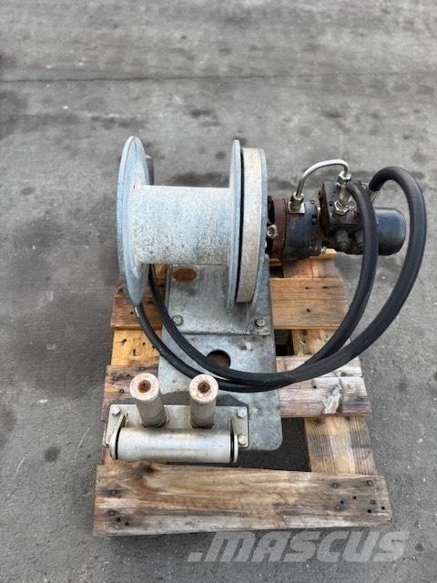 Woma USED WINCH Attrezzatura per perforazione accessori e ricambi