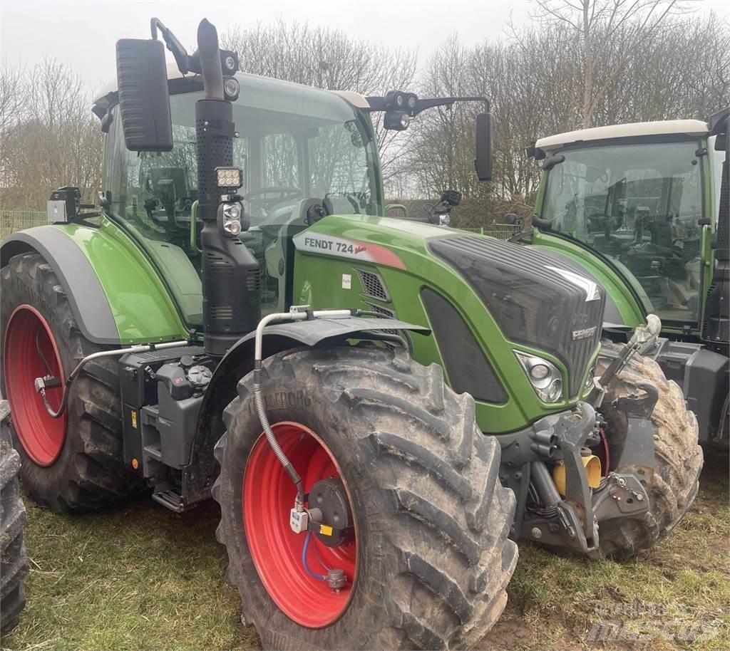Fendt 724 Vario Trattori