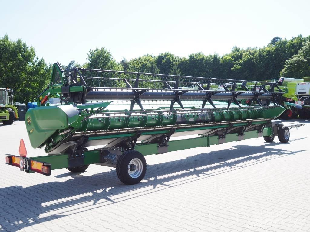 John Deere S780 + 730X Mietitrebbiatrici