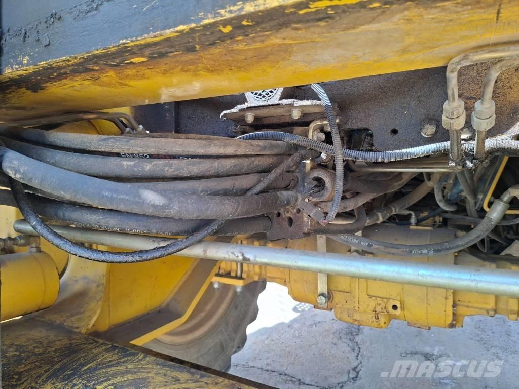 Komatsu WB 91 R Terne