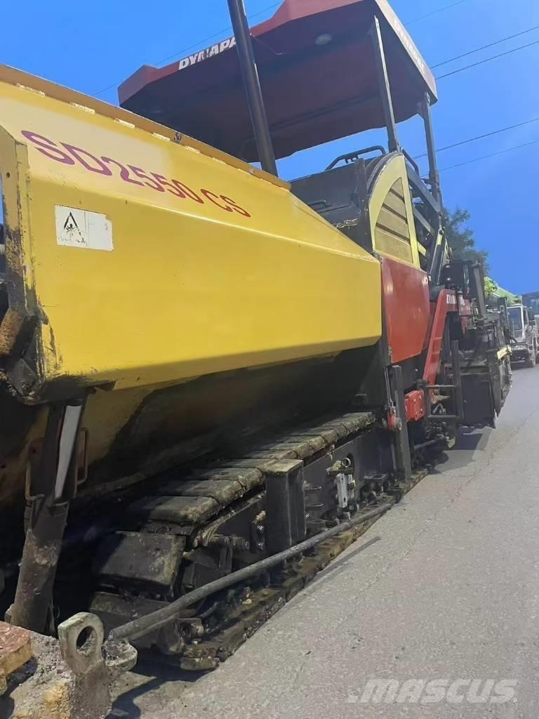 Dynapac sd2550 Finitrici