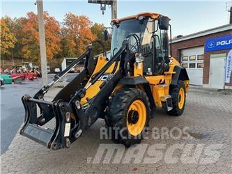 JCB 411 HT Pale gommate