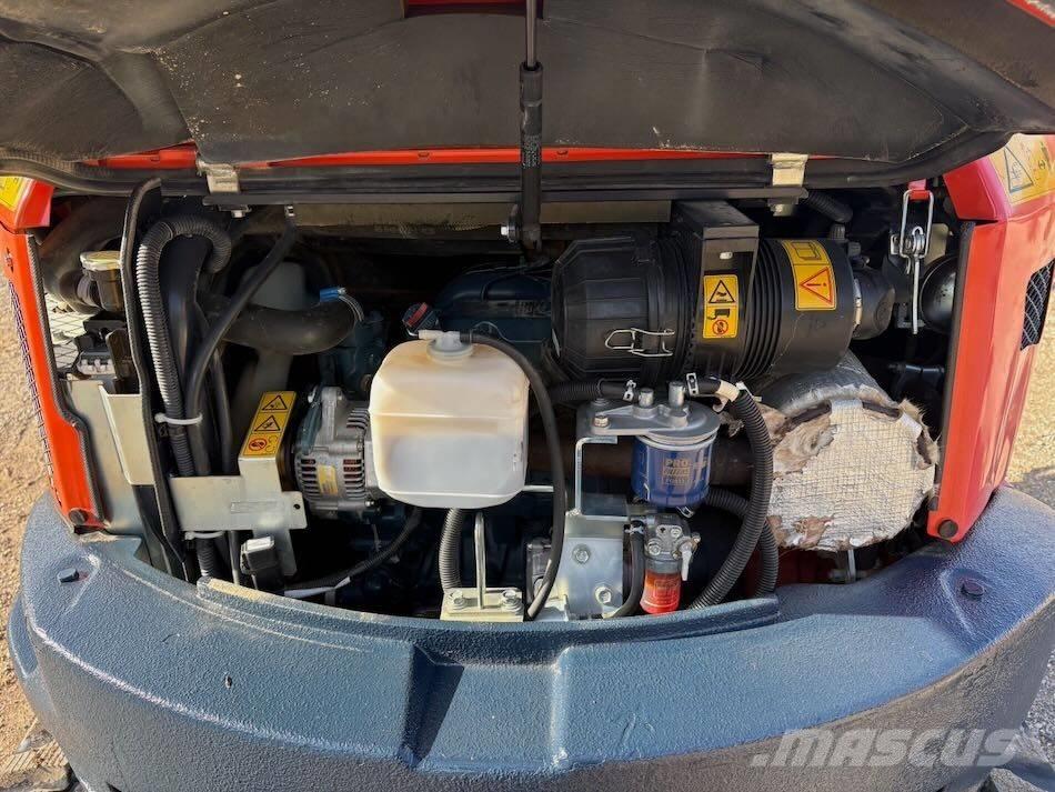 Kubota U 35-3 Miniescavatori