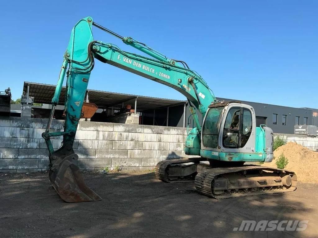 Kobelco SK235SR Escavatori cingolati