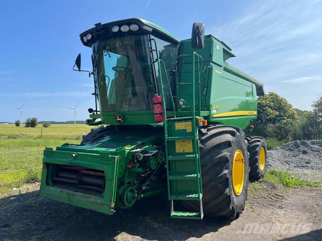 John Deere C 670 I Mietitrebbiatrici