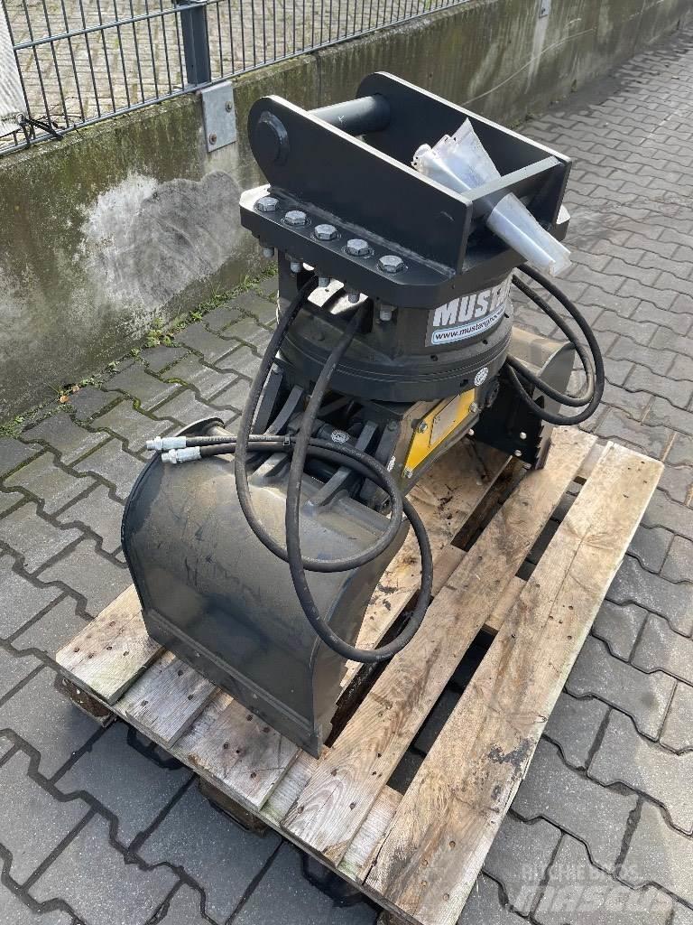 Mustang GRP 250 Pinze