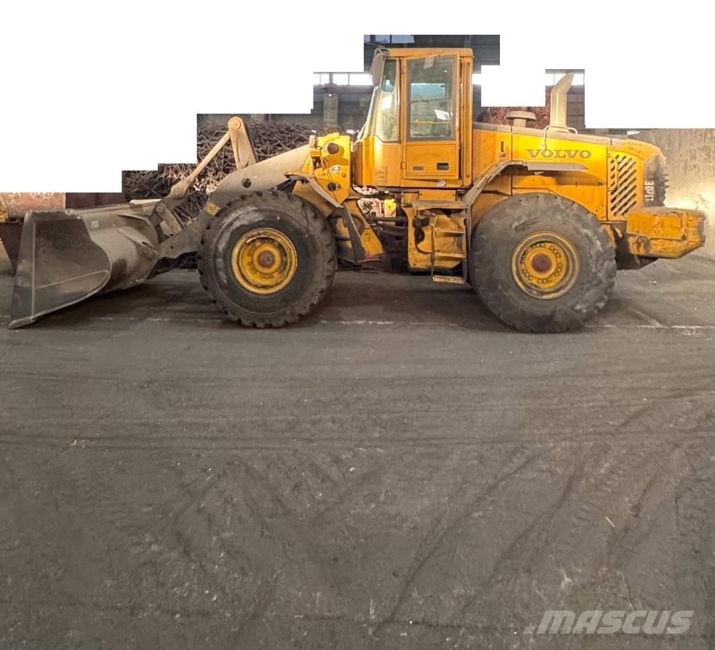 Volvo L 120 E Pale gommate