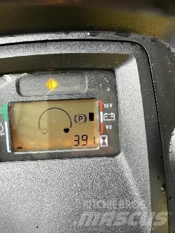 John Deere X590 Trattorini tagliaerba