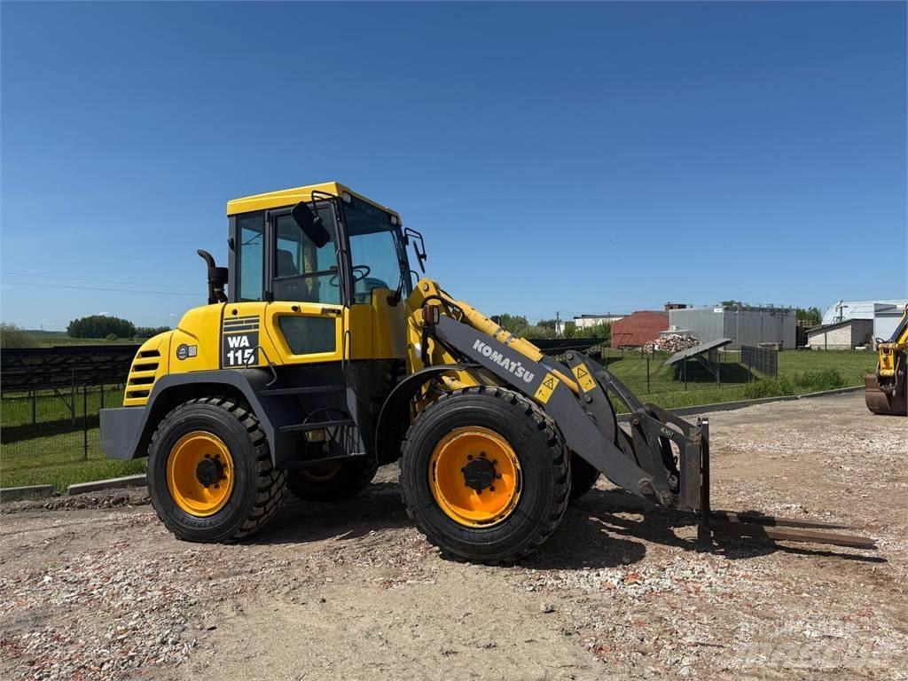 Komatsu  Pale gommate