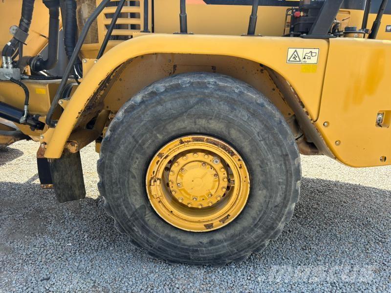 CAT 730 Dumpers articolati