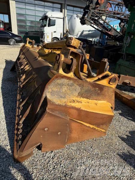 CAT D8T Dozer cingolati