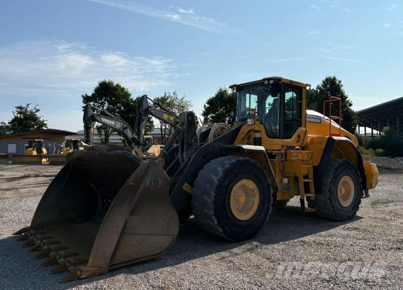 Volvo L180H Pale gommate