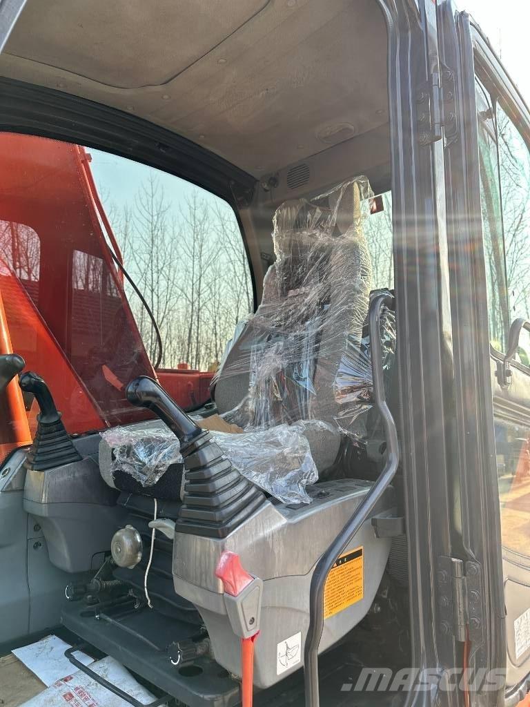 Doosan DX140 Escavatori cingolati