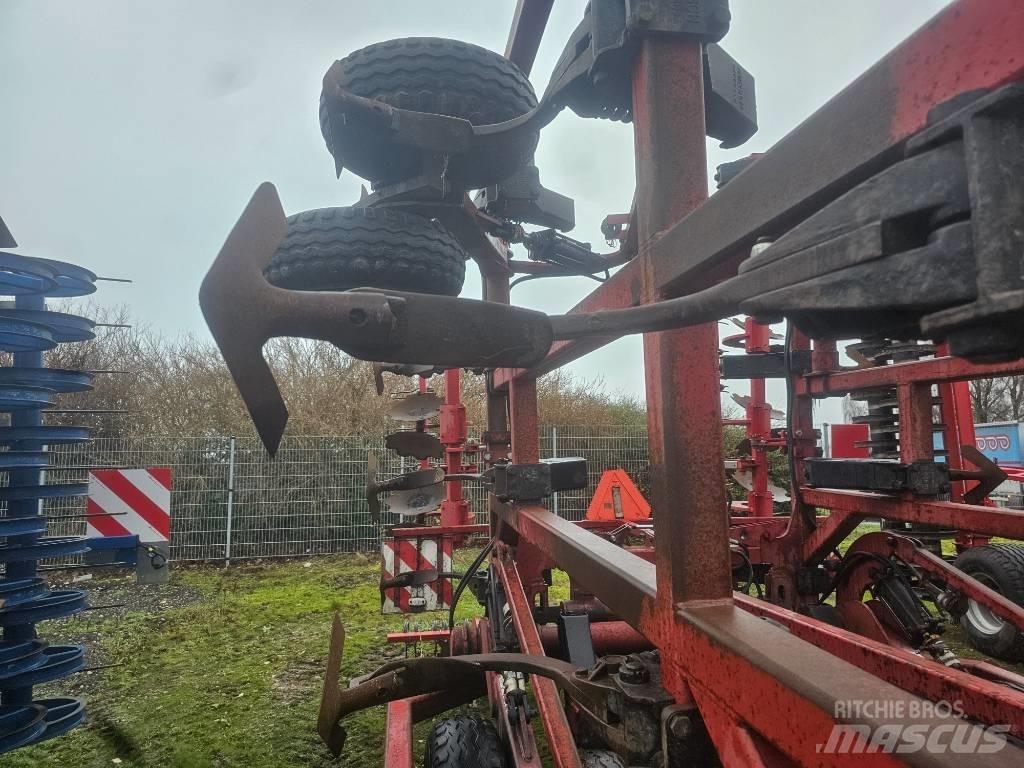 Horsch Terrano 8 FG Erpici