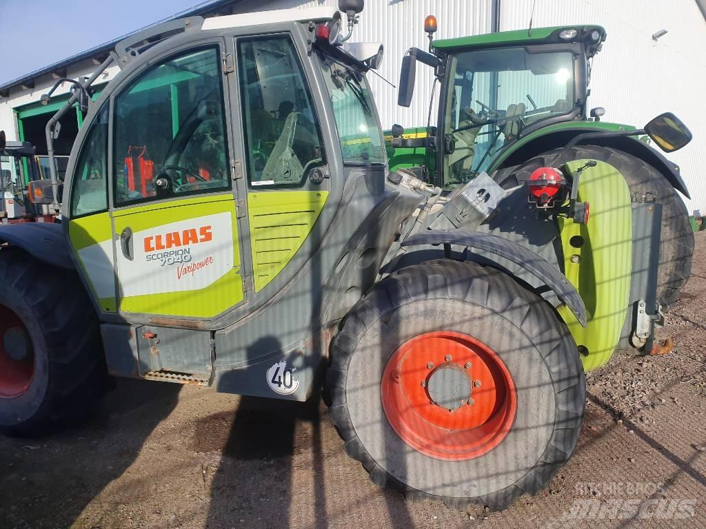 CLAAS Scorpion 7040 Sollevatori telescopici