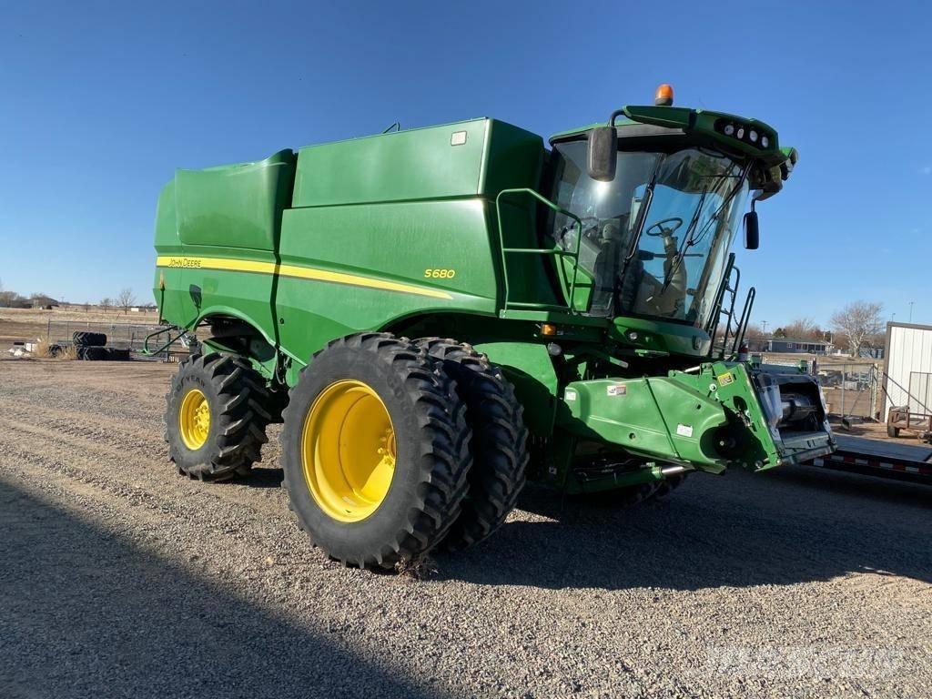 John Deere S 680 Mietitrebbiatrici