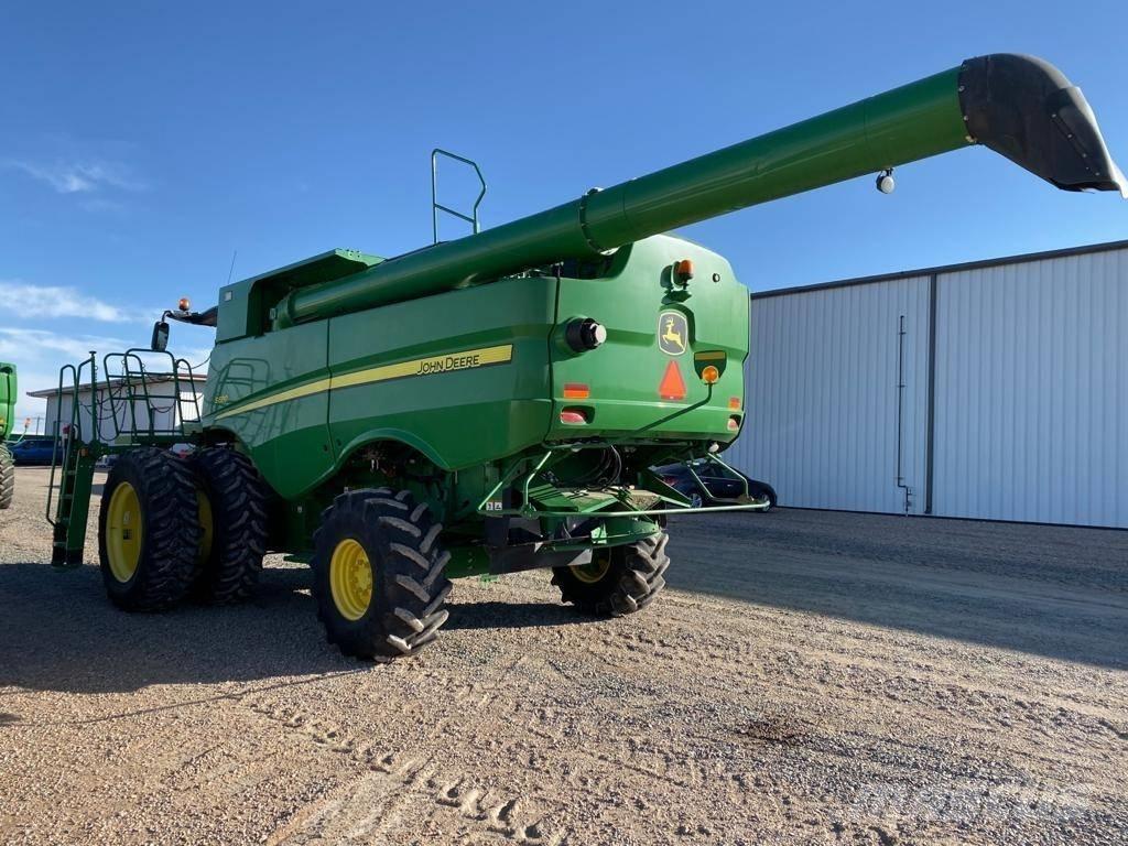 John Deere S 680 Mietitrebbiatrici