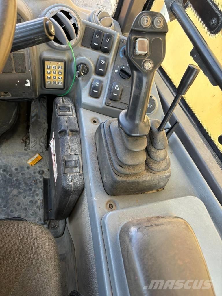 Volvo L 25 F Pale gommate