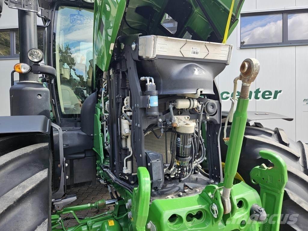 John Deere 6R195 Trattori