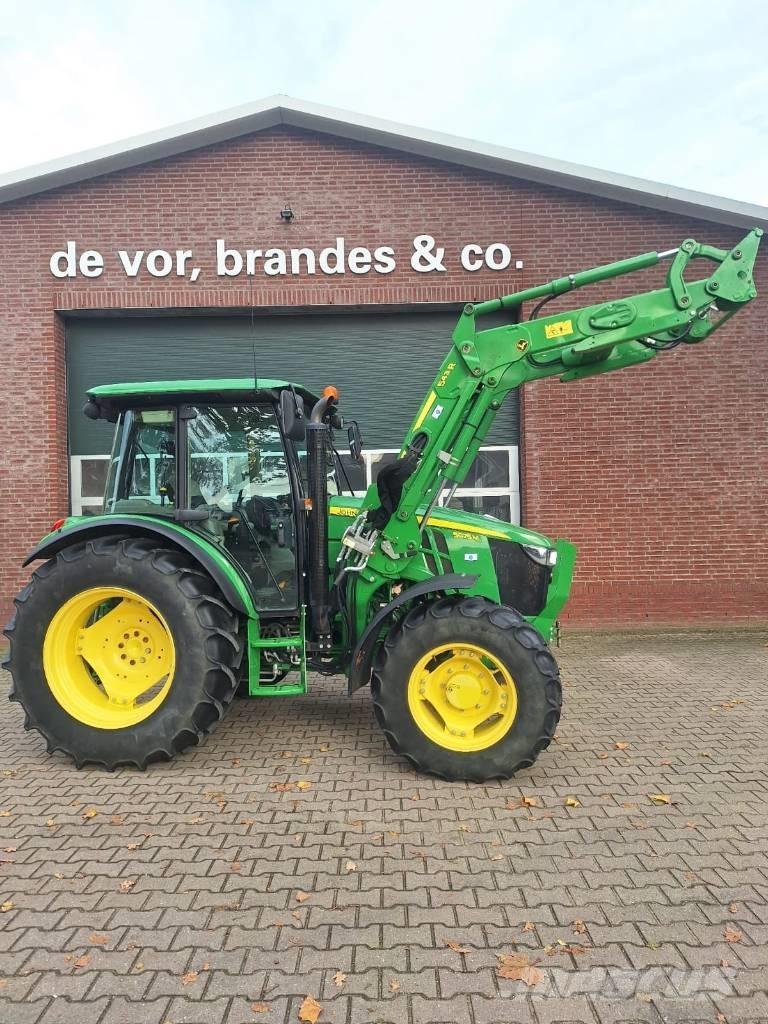 John Deere 5075M Trattori
