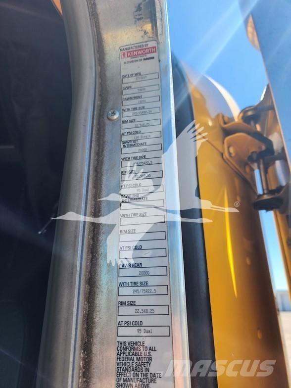 Kenworth W900 Motrici e Trattori Stradali