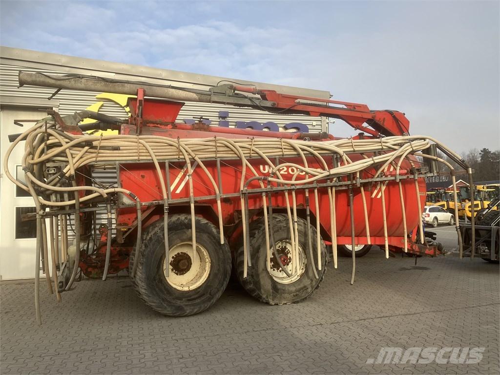 Samson UM 20000 Spandiliquami