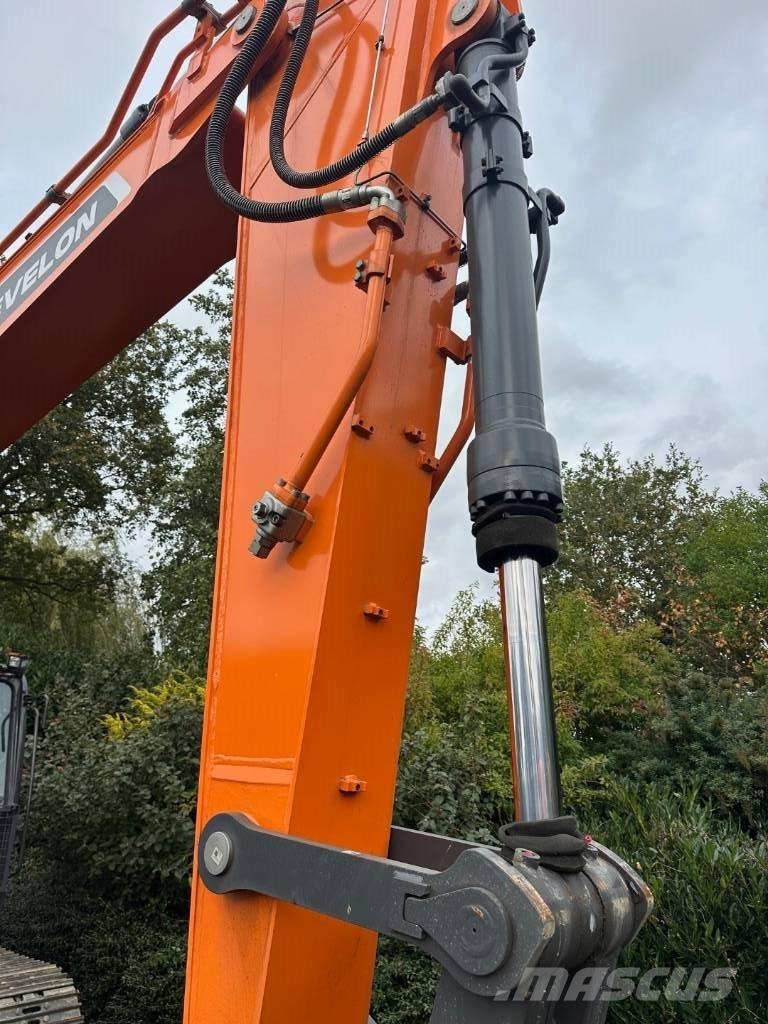 Develon DX 300 LC-7M Escavatori cingolati