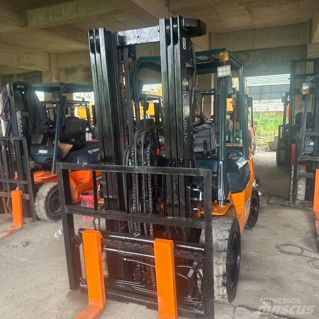 Toyota FD 30 Carrelli elevatori diesel