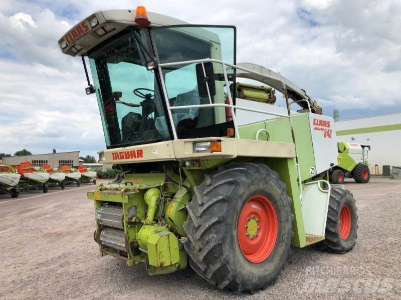 CLAAS JAGUAR 840 Trince semoventi