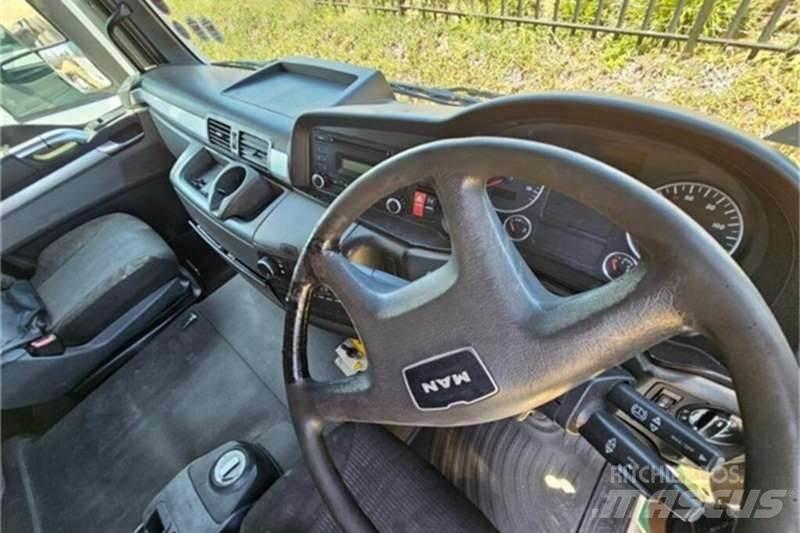 MAN 27 SERIES Camion altro