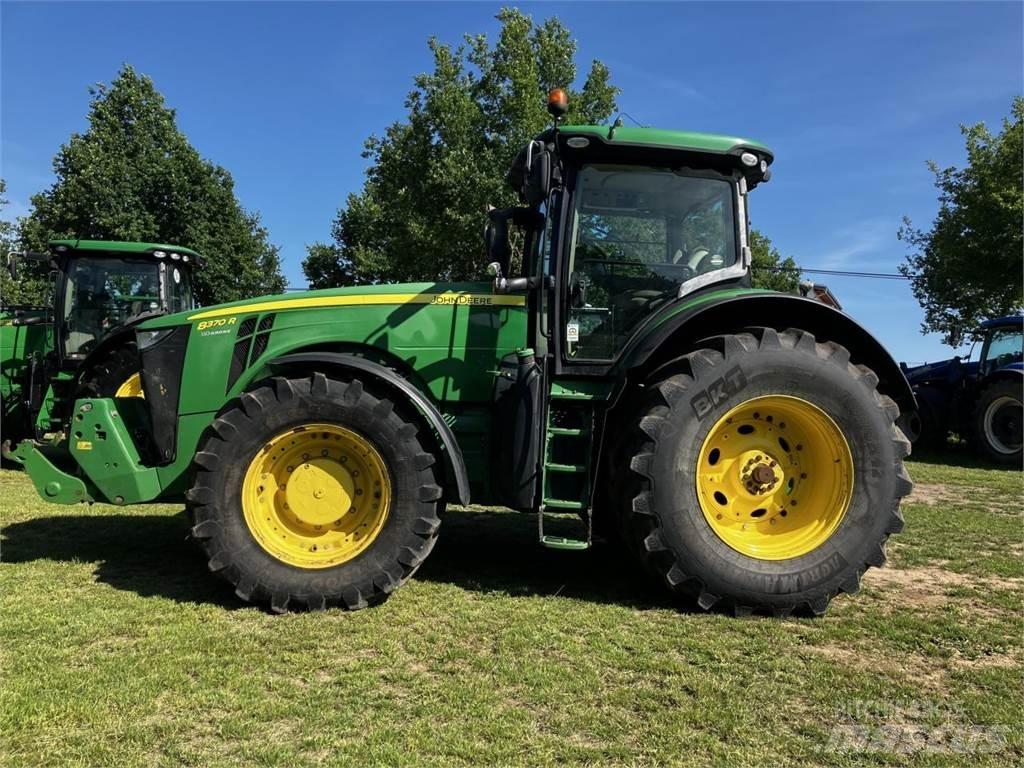 John Deere 8370R Trattori