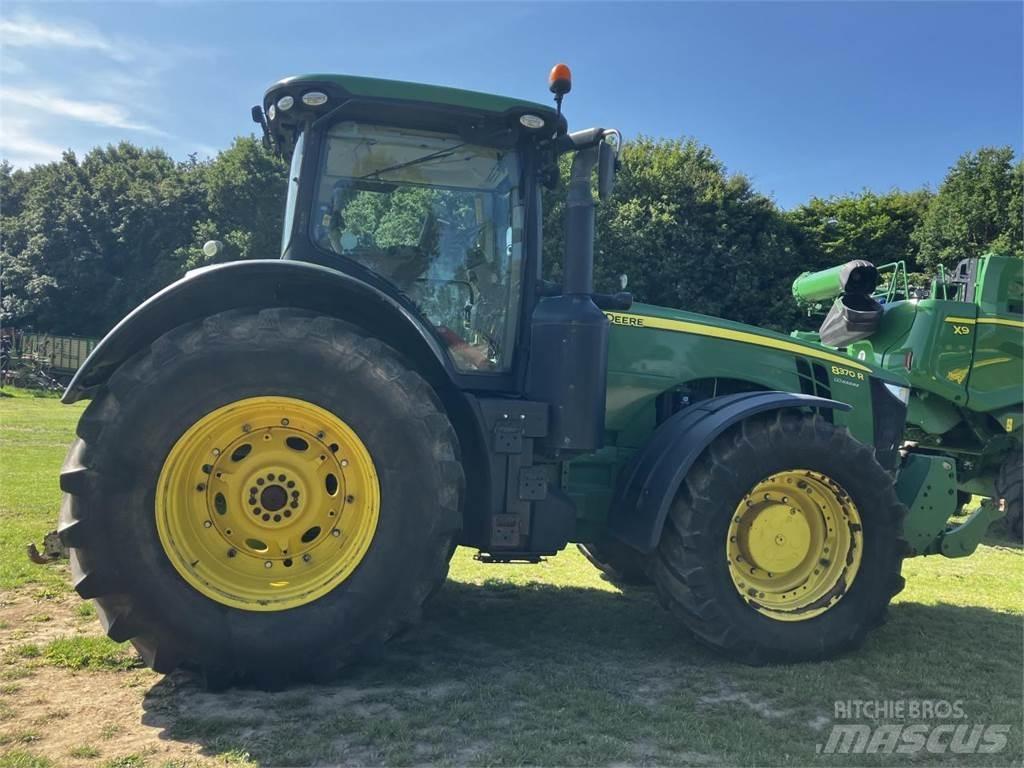 John Deere 8370R Trattori
