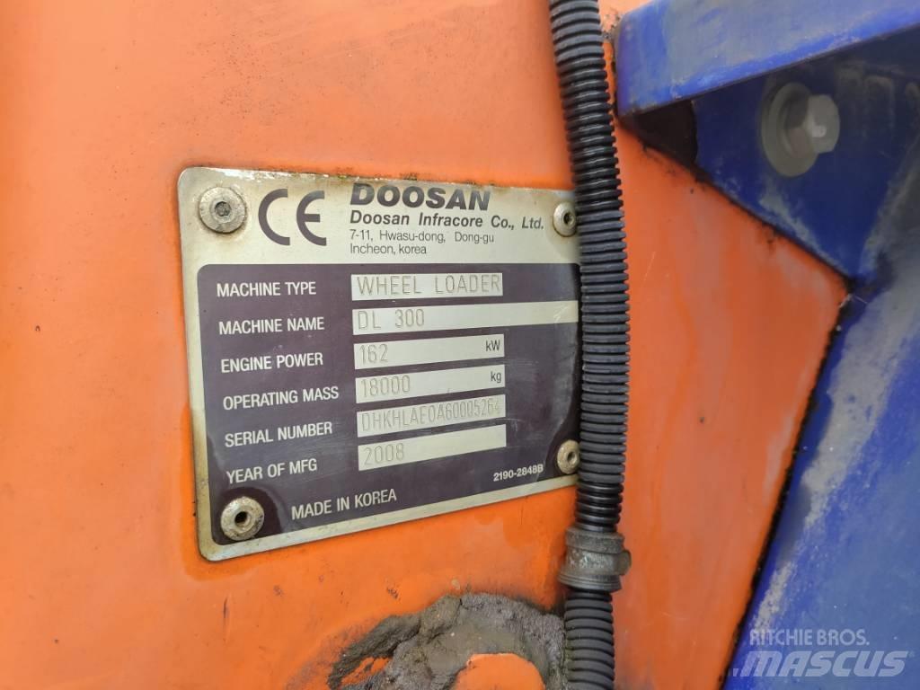 DEVELON DL300-5 Pale frontali e scavatori