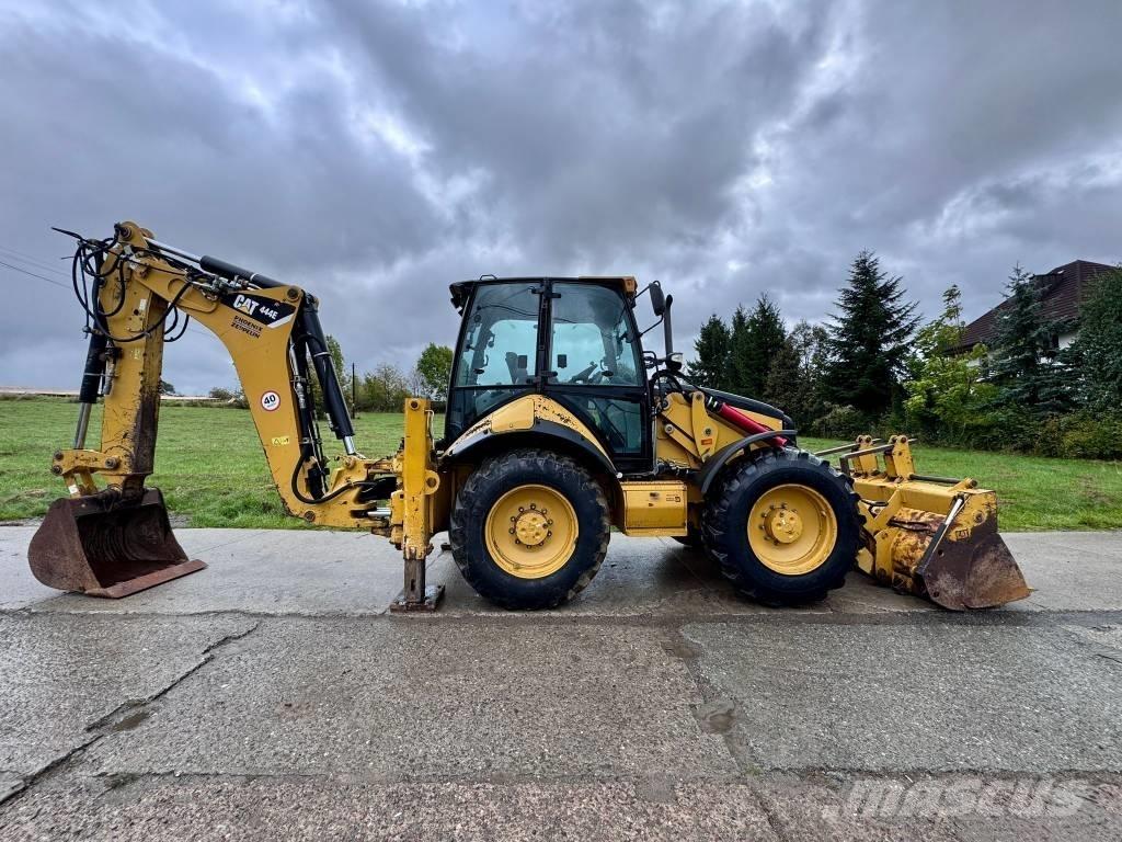CAT 444 E Terne