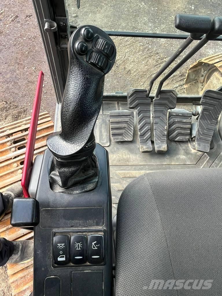 Volvo ECR 235 EL Escavatori cingolati