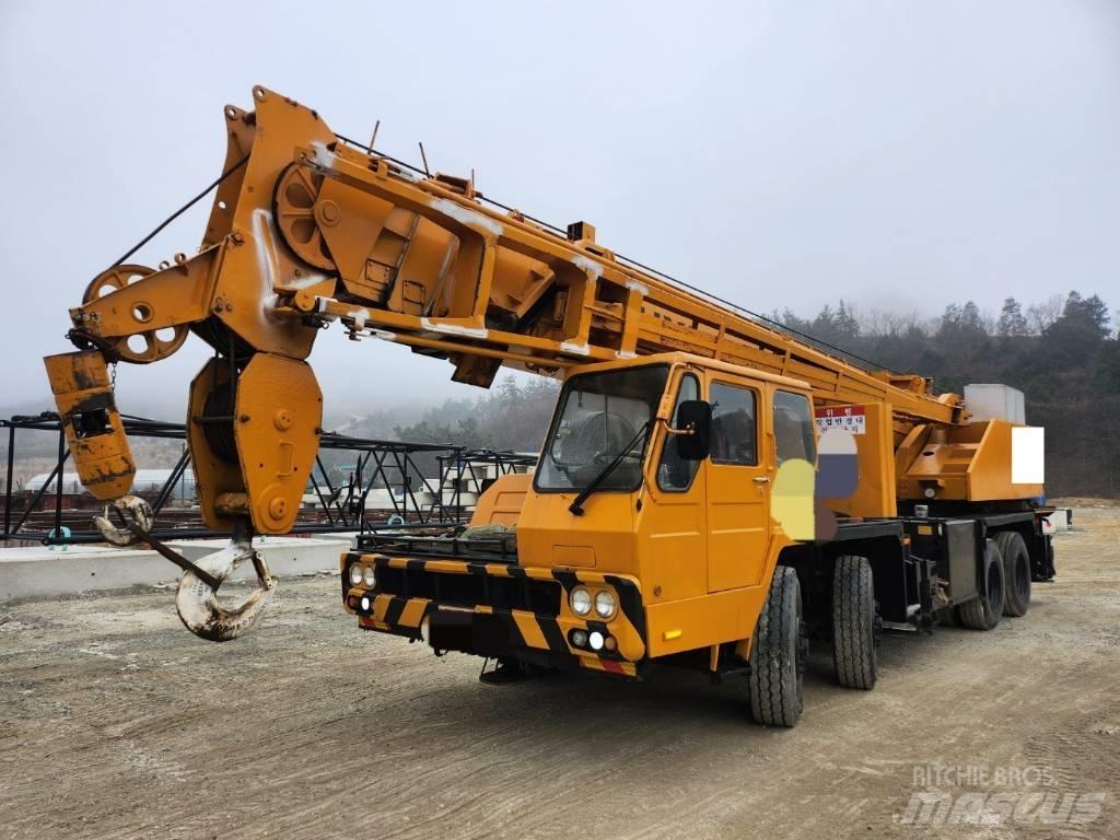 Hyundai HC 50 Gru per tutti i terreni