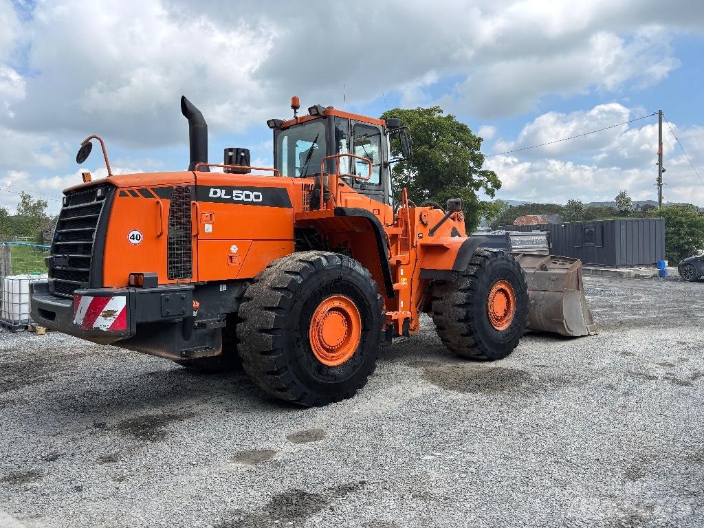 Doosan DL 500 Pale gommate