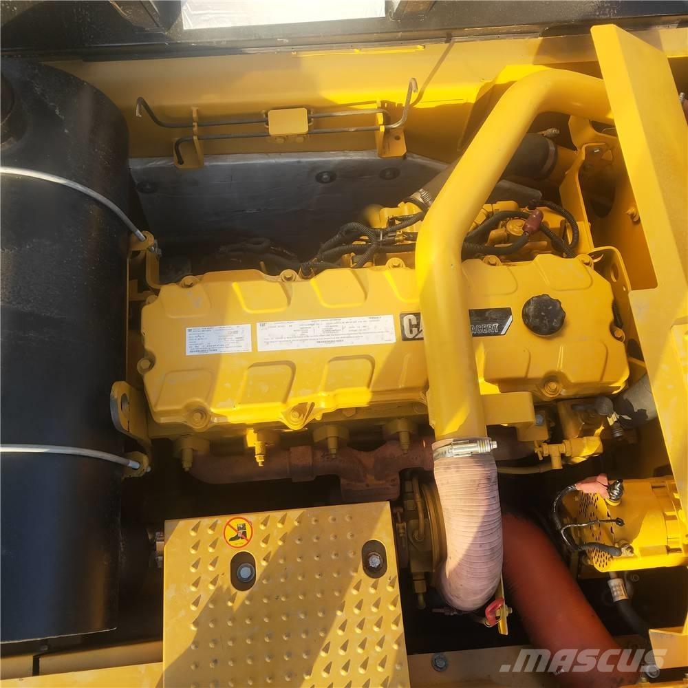 CAT 340D2 Escavatori cingolati