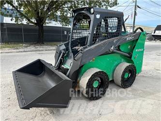 John Deere 312GR Mini Pale Gommate